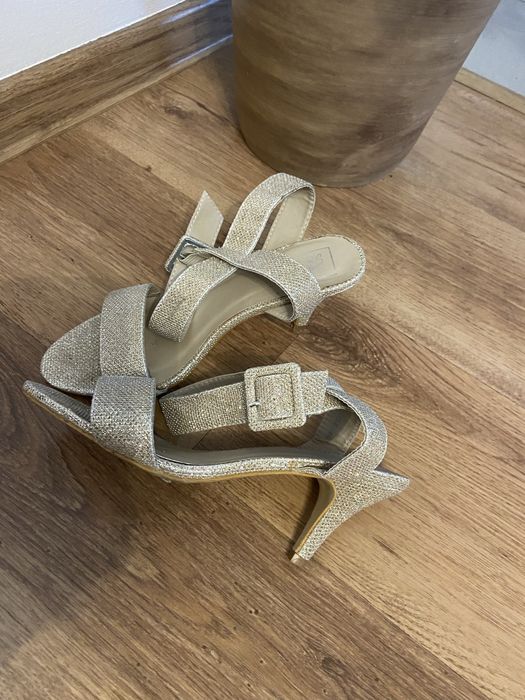 Piekne szpilki damskie  rozm 37