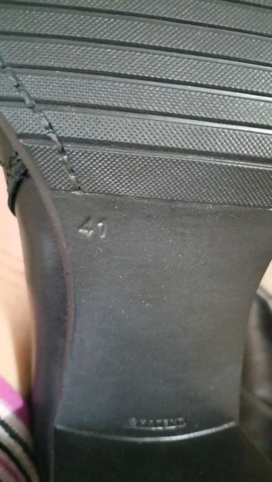 Продаю сапоги кожаные зимние новые