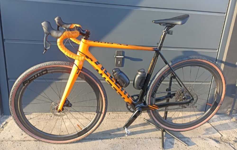 Rower accent grawel karbon