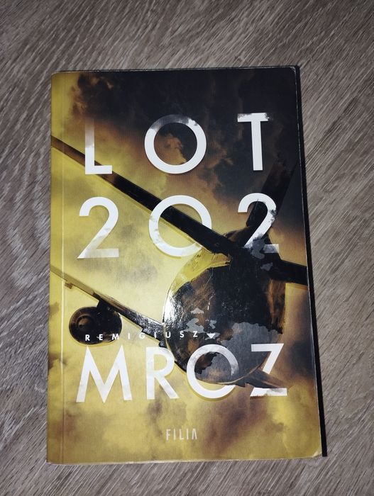 Lot 202 Remigiusz Mróz