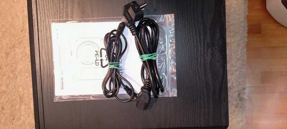 Subwoofer TSW-90v4 aktywny czarny.