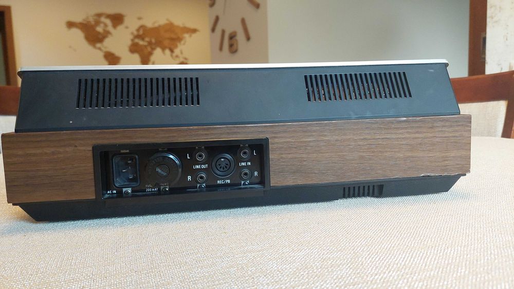 Magnetofon kasetowy SONY TC-137 SD