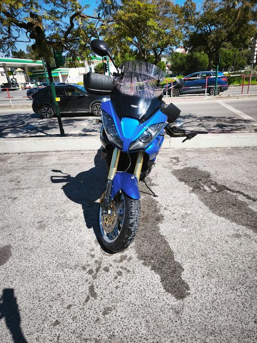 Triumph tiger 1050
