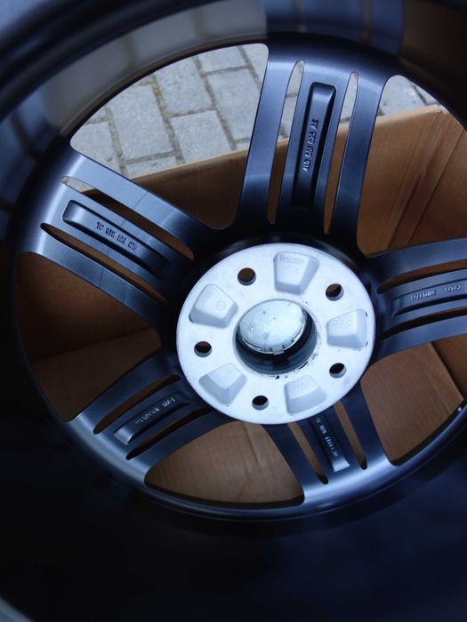 Felgi AUDI Q7 4L0 V12 POMPEI 5X130 AUDI SPORT 21'' Oryginał
