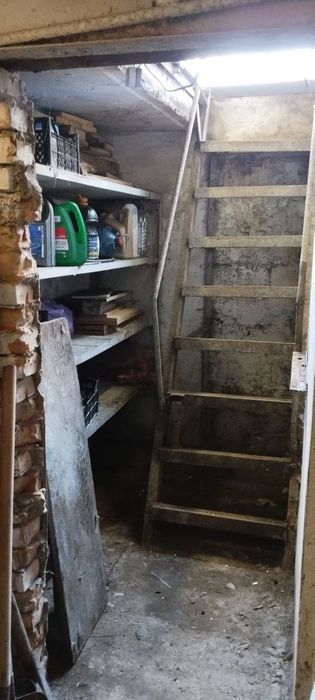 Продам гараж ( офис)