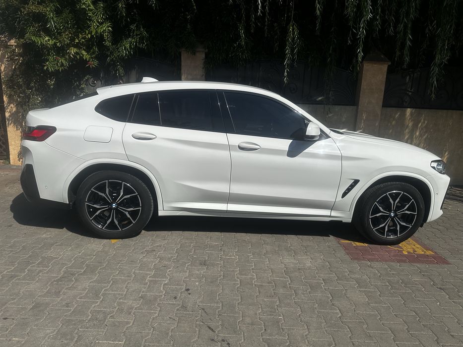 Продам  BMW X 4 в ідеальному стані