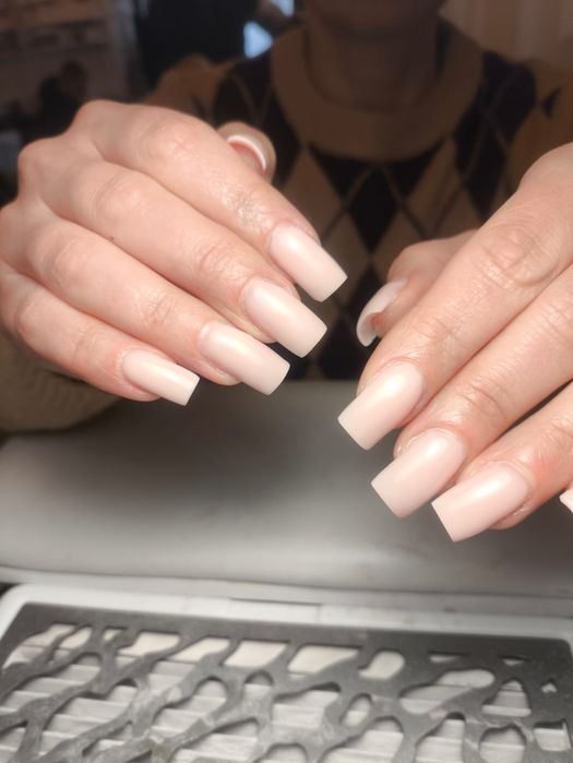 Manicure hybrydowy / żelowy