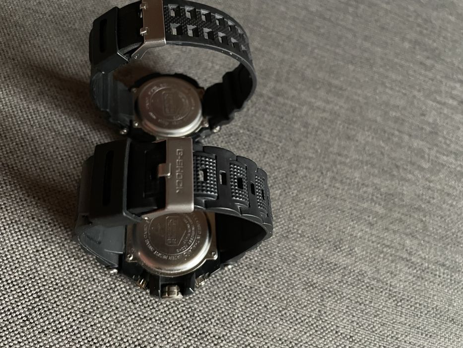 Продаються два годинника CASIO