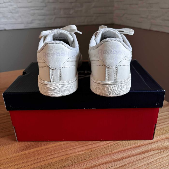 Buty damskie Reebok Club C 85 tennis białe z różowymi napisami