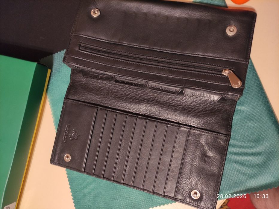 Гаманець для подорожей чорного кольору Visconti 1179 (Black