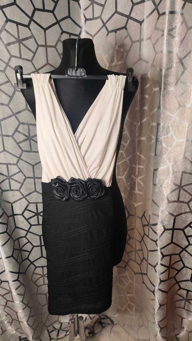 Elegancka sukienka rozmiar M