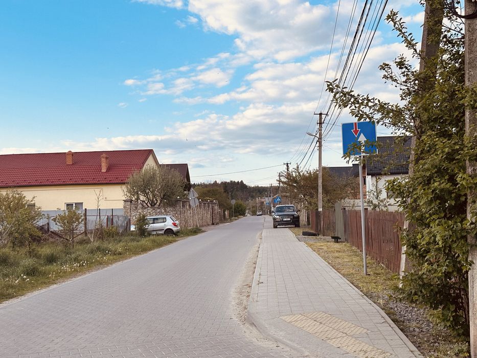 Бірки центр, ділянка 9 сот з комунікаціями