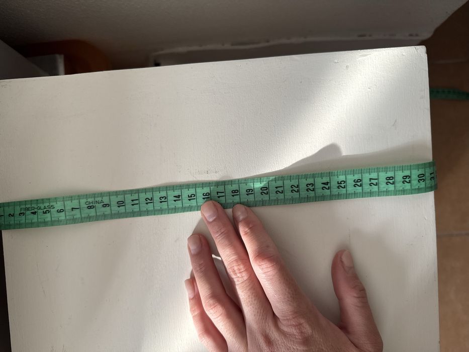 Gaveteiro em madeira maciça novo e caixa vintage metálica