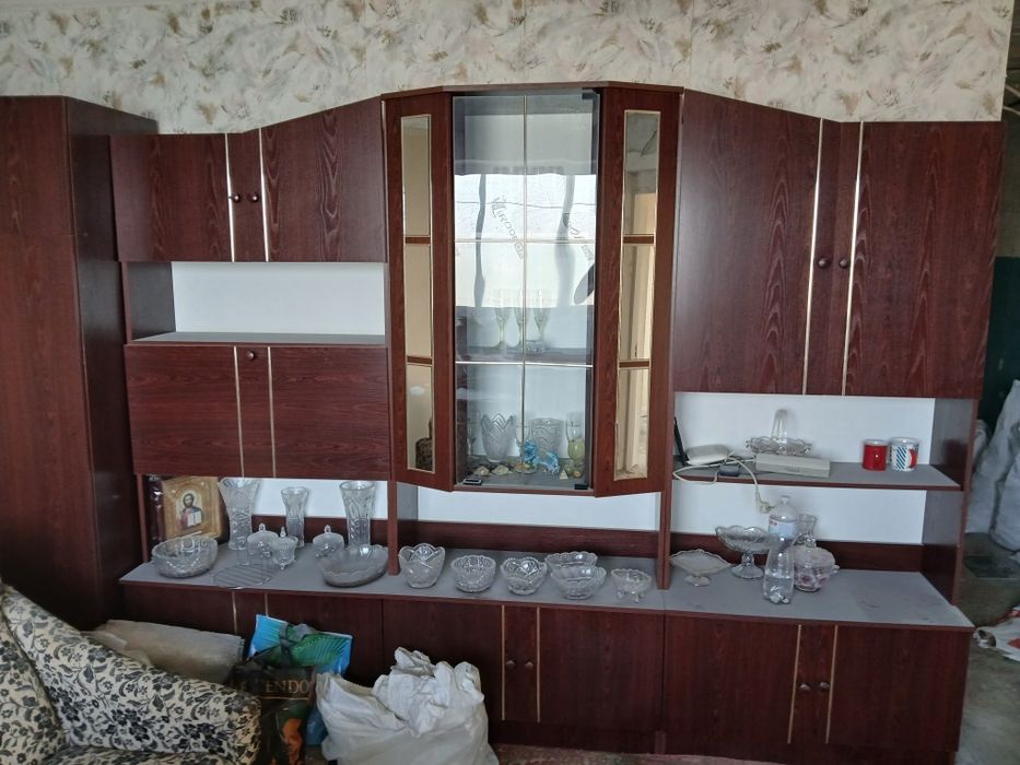 Продам стенку в зал