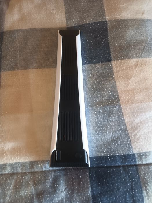 PlayStation 5 Slim (Edição com Leitor de cds) – Como Nova!