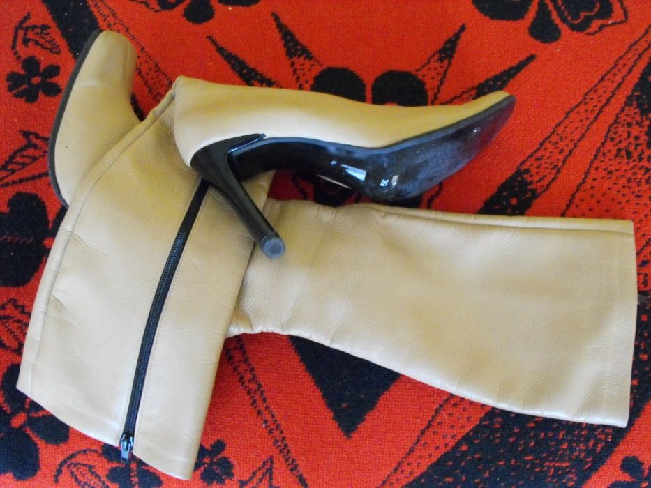 Buty beżowe kozaki 40/41 26cm Skóra ekologiczna obcas 8cm stan BDB