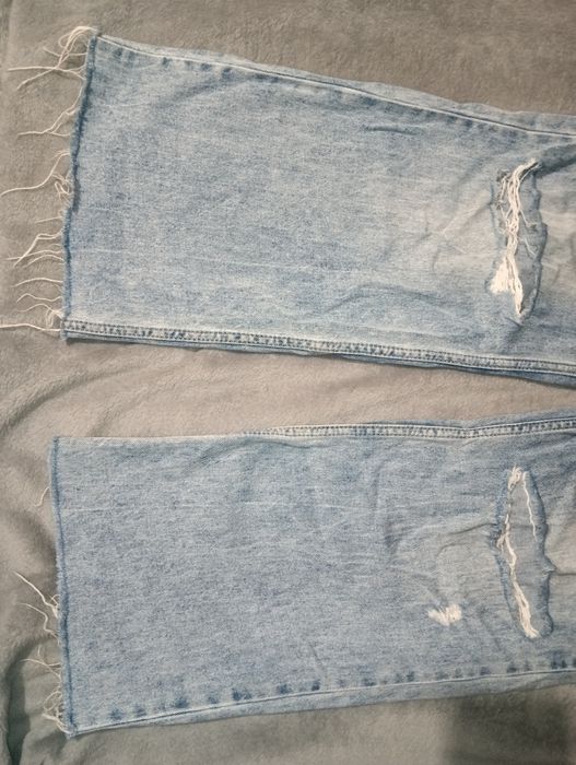 Широкі сині джинси