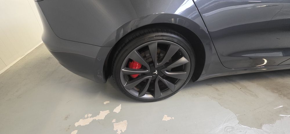Tesla Model 3 AWD 78kw Performance