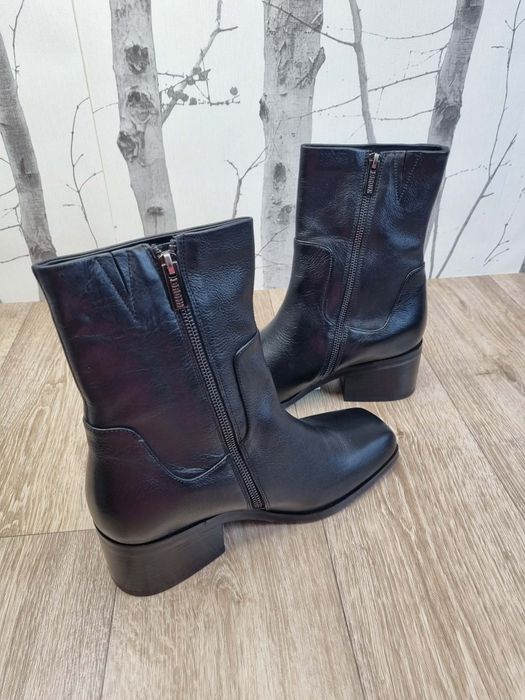 Buty Bronx     .