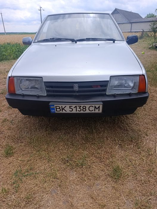 Продам автомобіль ваз-2109 2002 рік