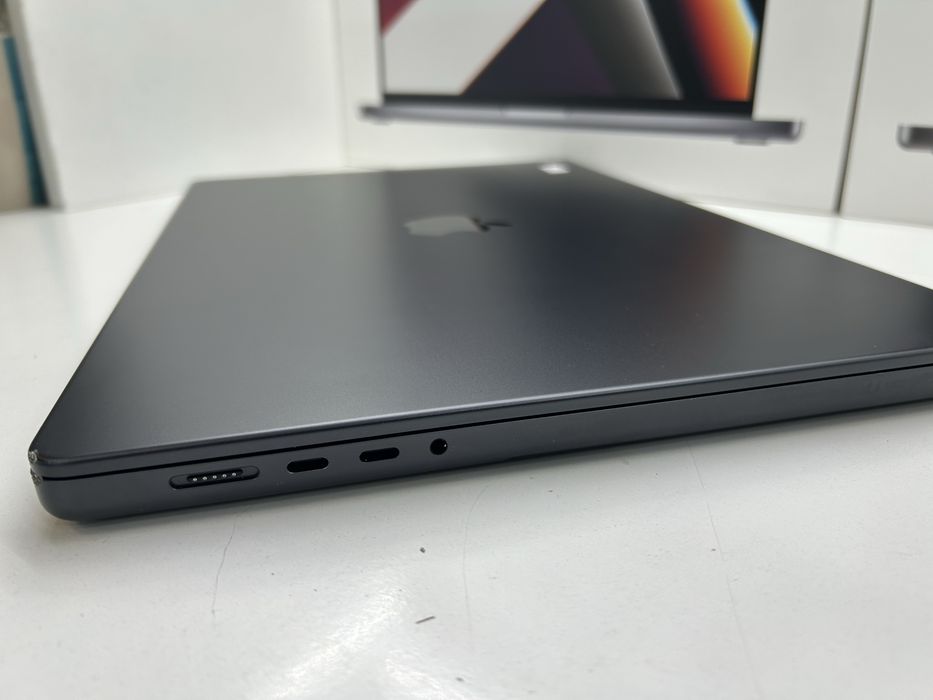 MacBook Pro 16 M4 Pro 48GB 512gb A3403
