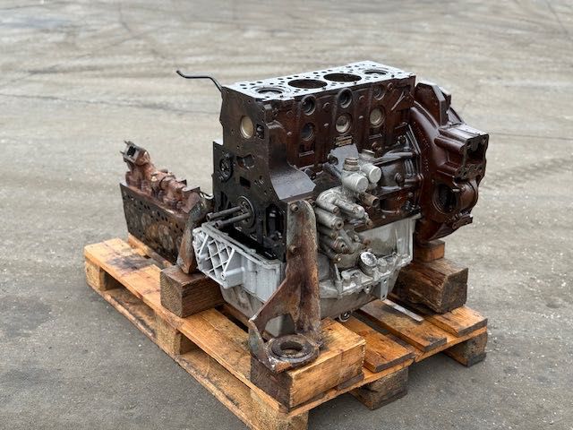 Liebherr D 834 USED ENGINE silnik na części