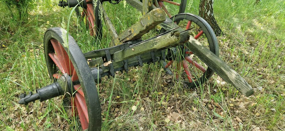 Koła do wozu na osiach