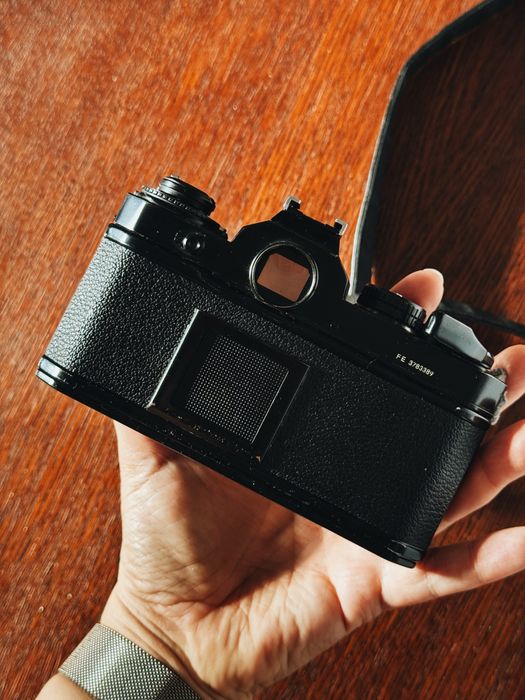 Nikon FE kultowa analogowa lustrzanka 35 mm