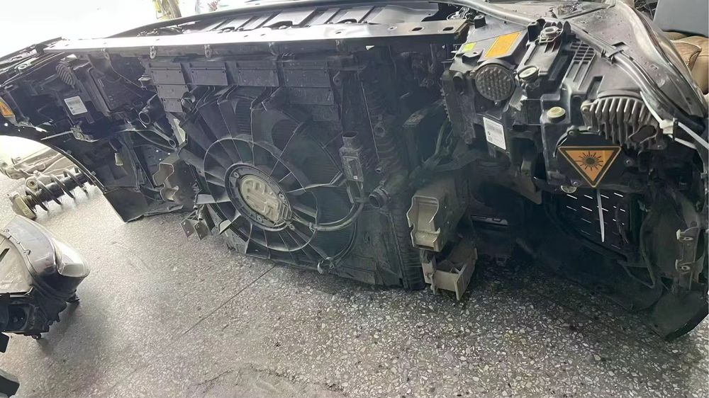 Бампер для BMW всіх серій від 2020 р та запчастини BMW