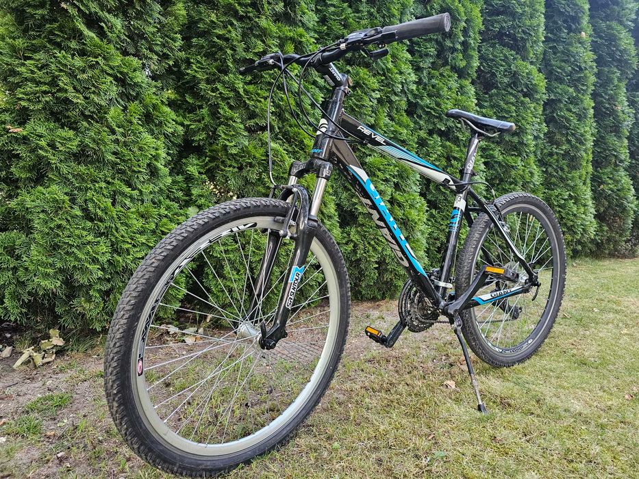 Rower GIANT Revel 3/ koła 26/ rama M/ wzmacniane koła