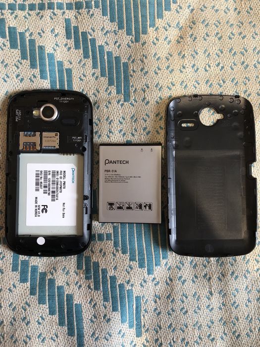 Кореєць Pantech P9070. Дуже гарний стан.