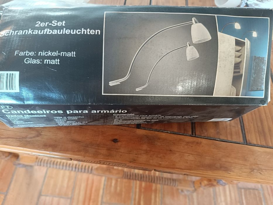 Candeeiros para armário (2 peças), nunca usado, como novo