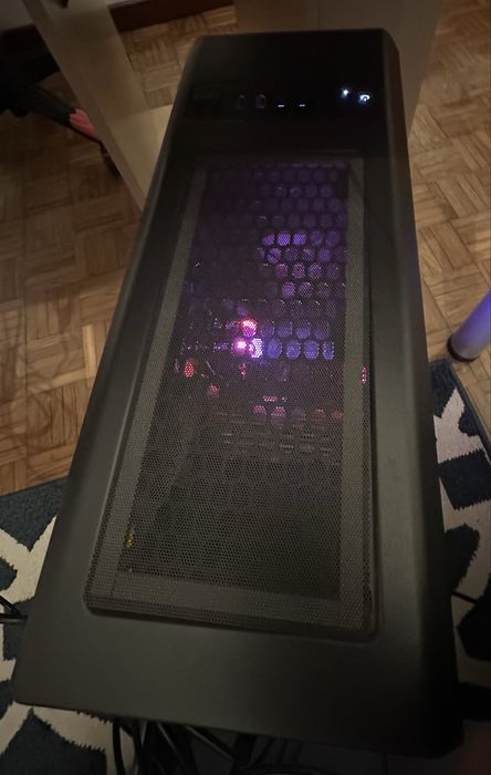 Torre gaming - I5-10600K + RX 580 8GB - desempenho sólido para 1080p