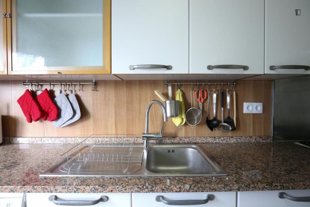 Quarto - localizado em Olaias Lisbon