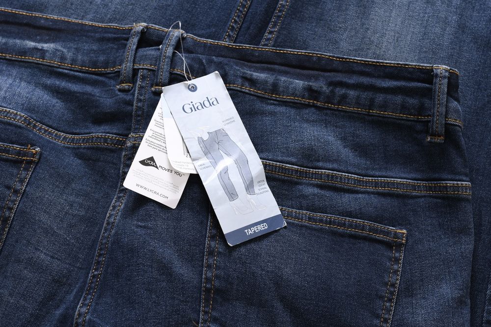 GIADA spodnie damskie jeansy tapered fit bawełna strecz r. 54