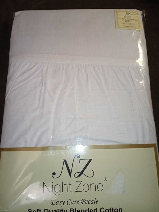 Простирадло з рюшами (воланом) односпальне 90 х 190 см. НОВЕ.