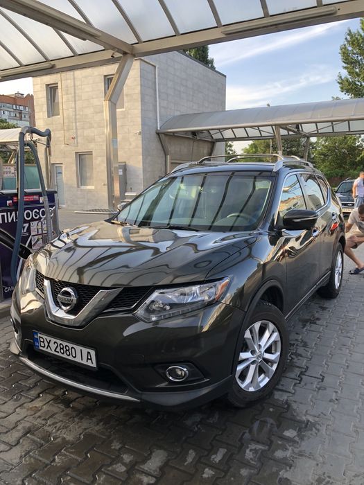 nissan rogue на 7 мість