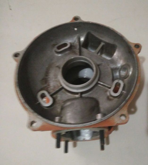 Бензопила Дружба Урал запчасти для бензопилы новые производства СССР