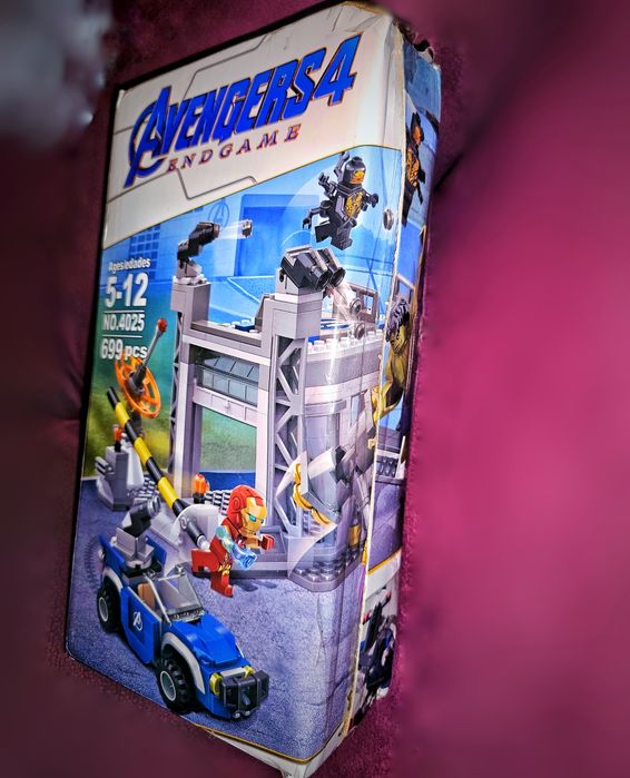 NOWY! Zestaw klocków Avengers