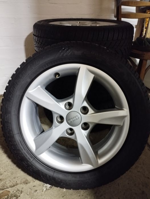 Оригінальні легкосплавні диски Ауді 5*112 з зимовими шинами 205/55/16