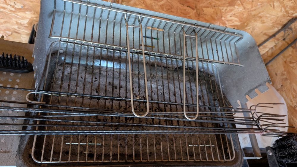 Grill ogrodowy węglowy z półką wózek mobilny