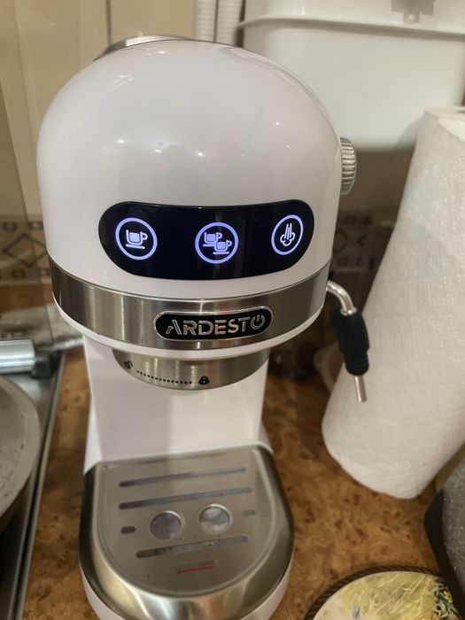 Кавоварка Ardesto YCM-E1500