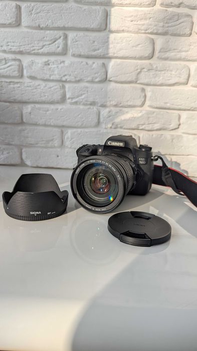 Фотоапарат Canon EOS 760D + Обʼєктив 17-50мм + сумка
