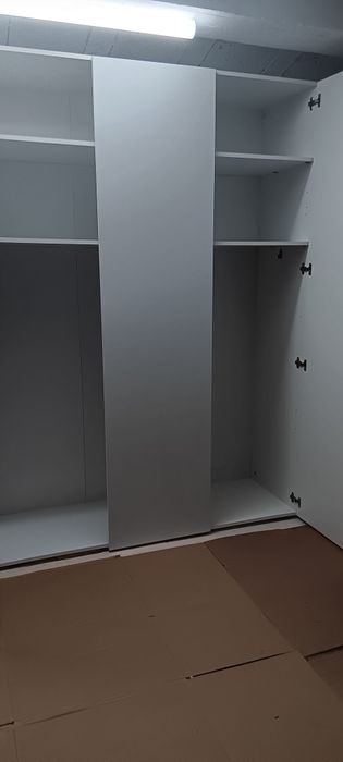 Roupeiro de 3 portas