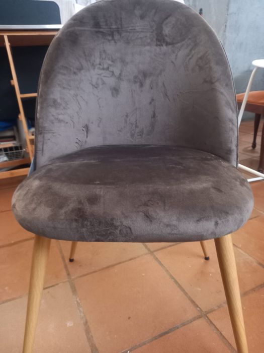 Cadeiras novas em tecido