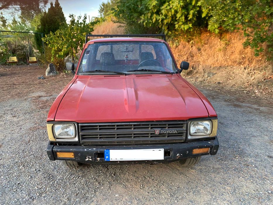 Toyota Hilux LN40 2.2 Diesel Caixa Aberta – 1983