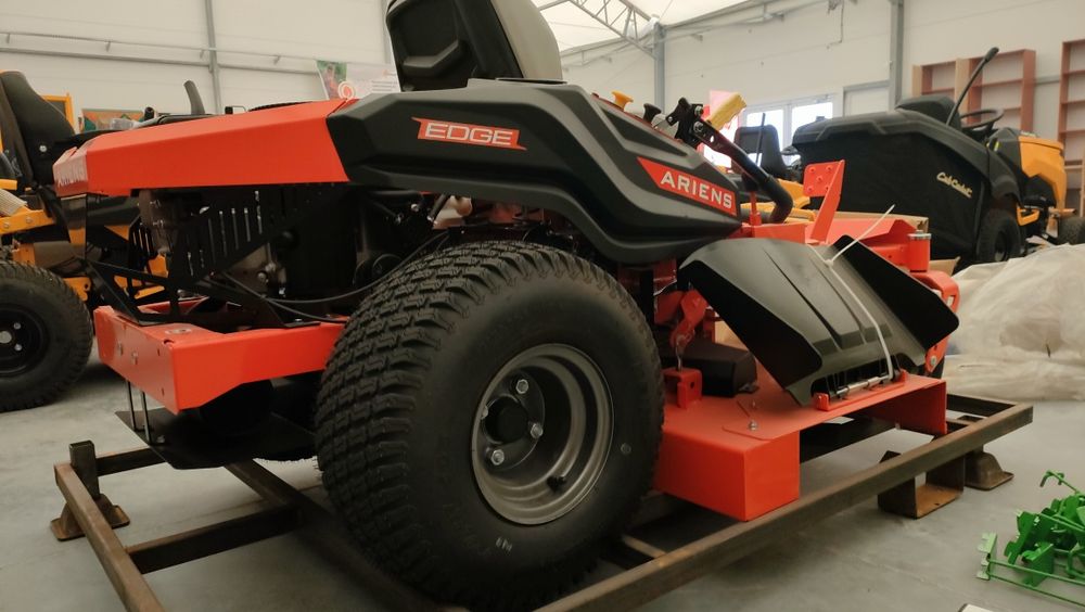 traktor Kosiarka zero-skręt Ariens Edge 42" dostępny od ręki