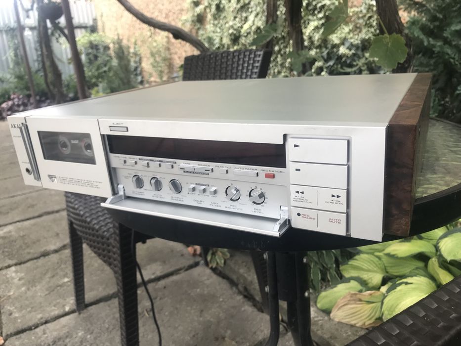 Продам кассетную деку  Akai GX-F 71