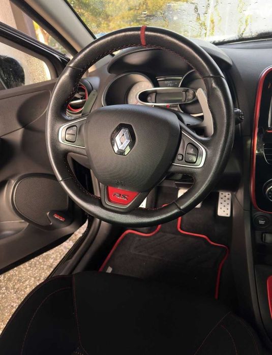 Renault Clio TCe 200 EDC Sport R.S.