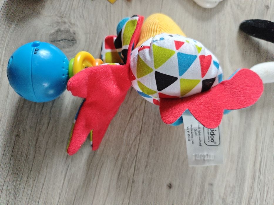 Zestaw 4 zabawek niemowlęcych